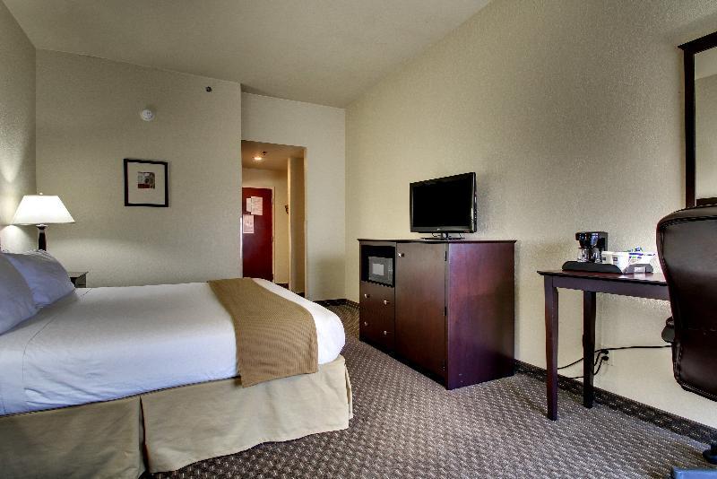 Comfort Inn & Suites Dahlonega University Area Exterior photo
